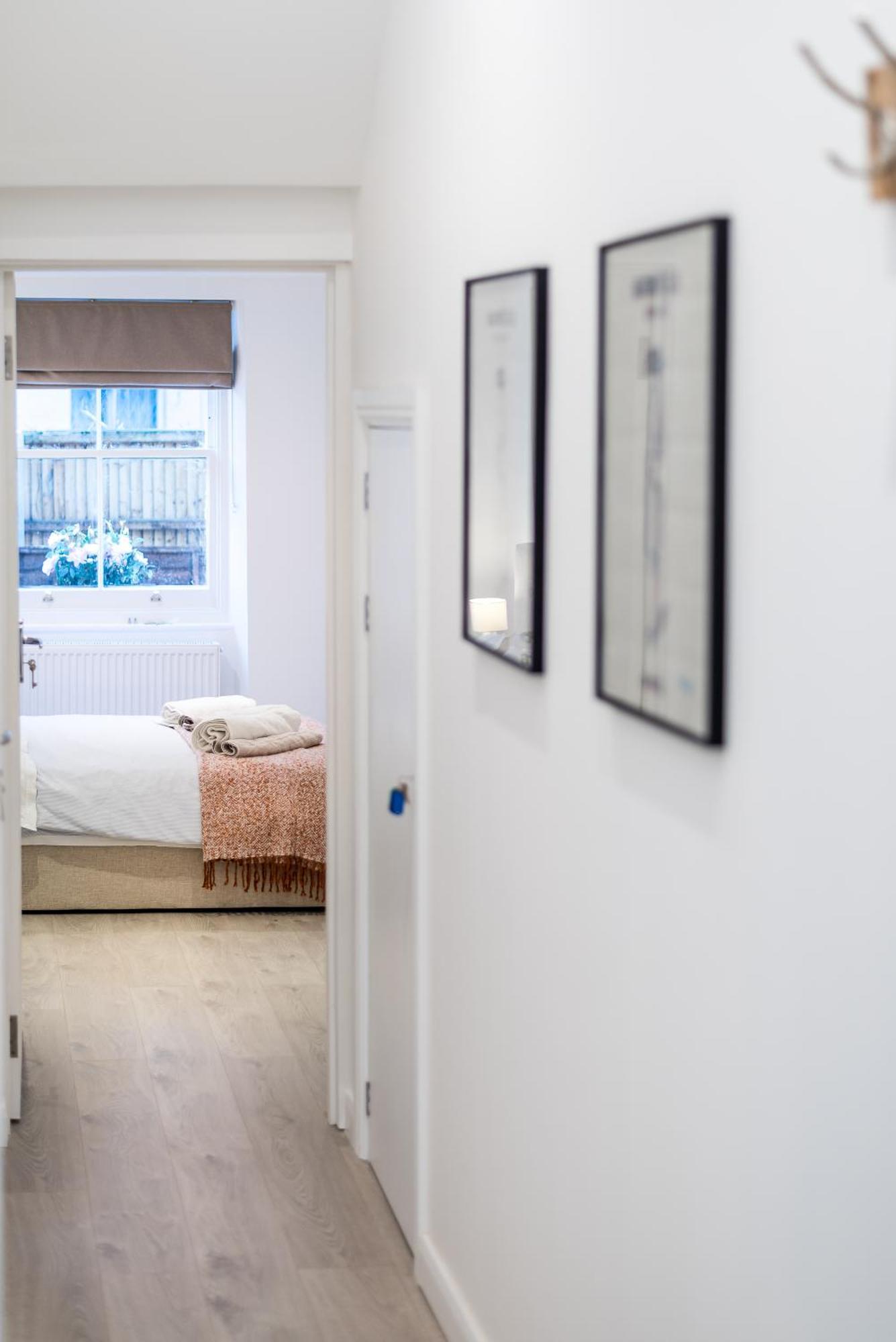 Casa Italia Near Kings Road In Chelsea With Wifi & Washing Machine Apartment ลอนดอน ภายนอก รูปภาพ