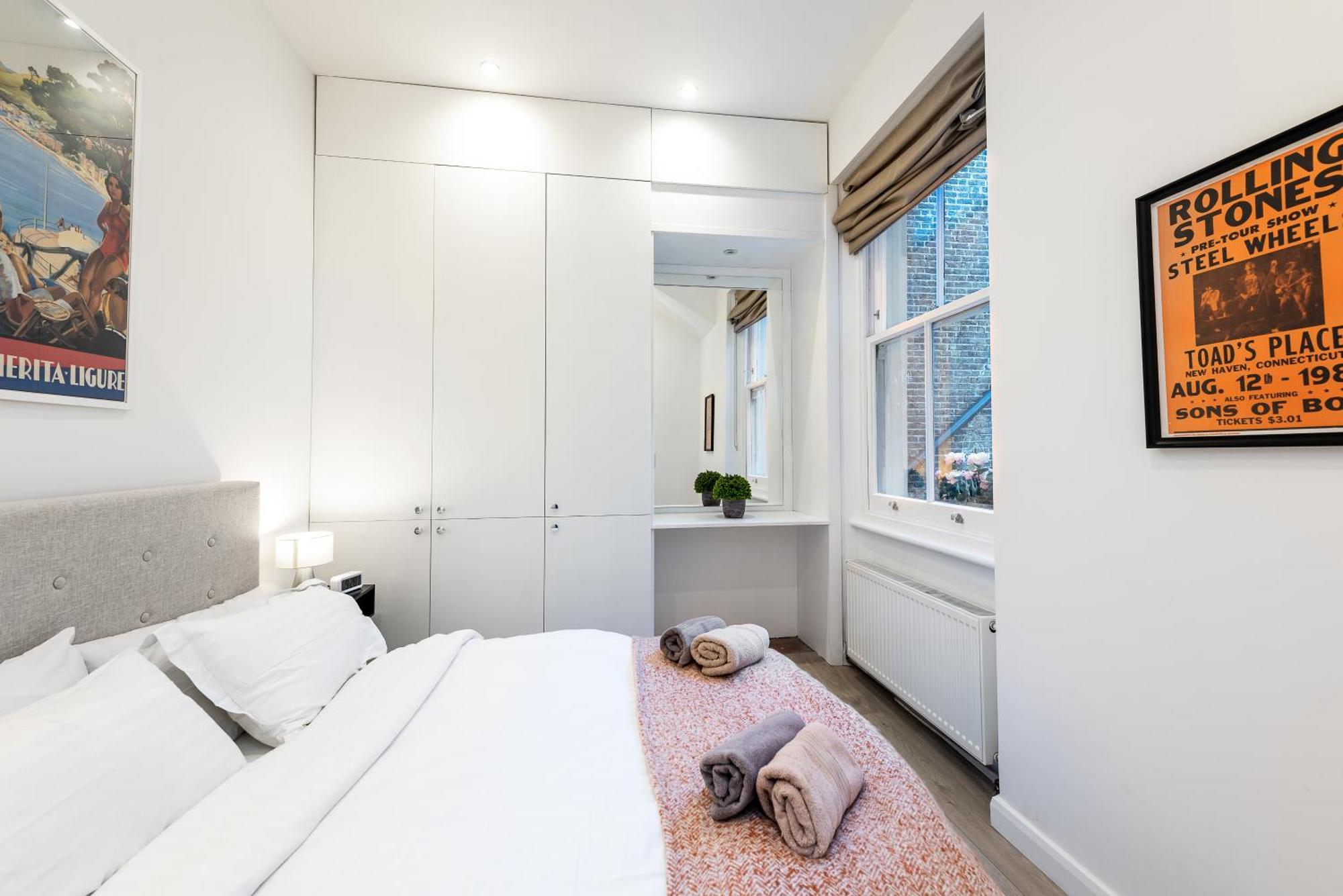 Casa Italia Near Kings Road In Chelsea With Wifi & Washing Machine Apartment ลอนดอน ภายนอก รูปภาพ